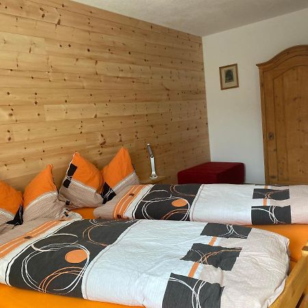 Ferienwohnung In Tschlin Mit Panoramablick Zewnętrze zdjęcie