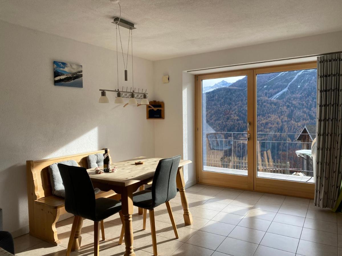 Ferienwohnung In Tschlin Mit Panoramablick Zewnętrze zdjęcie